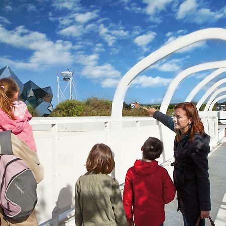 Hotel Du Futuroscope Jaunay-Clan Exteriör bild