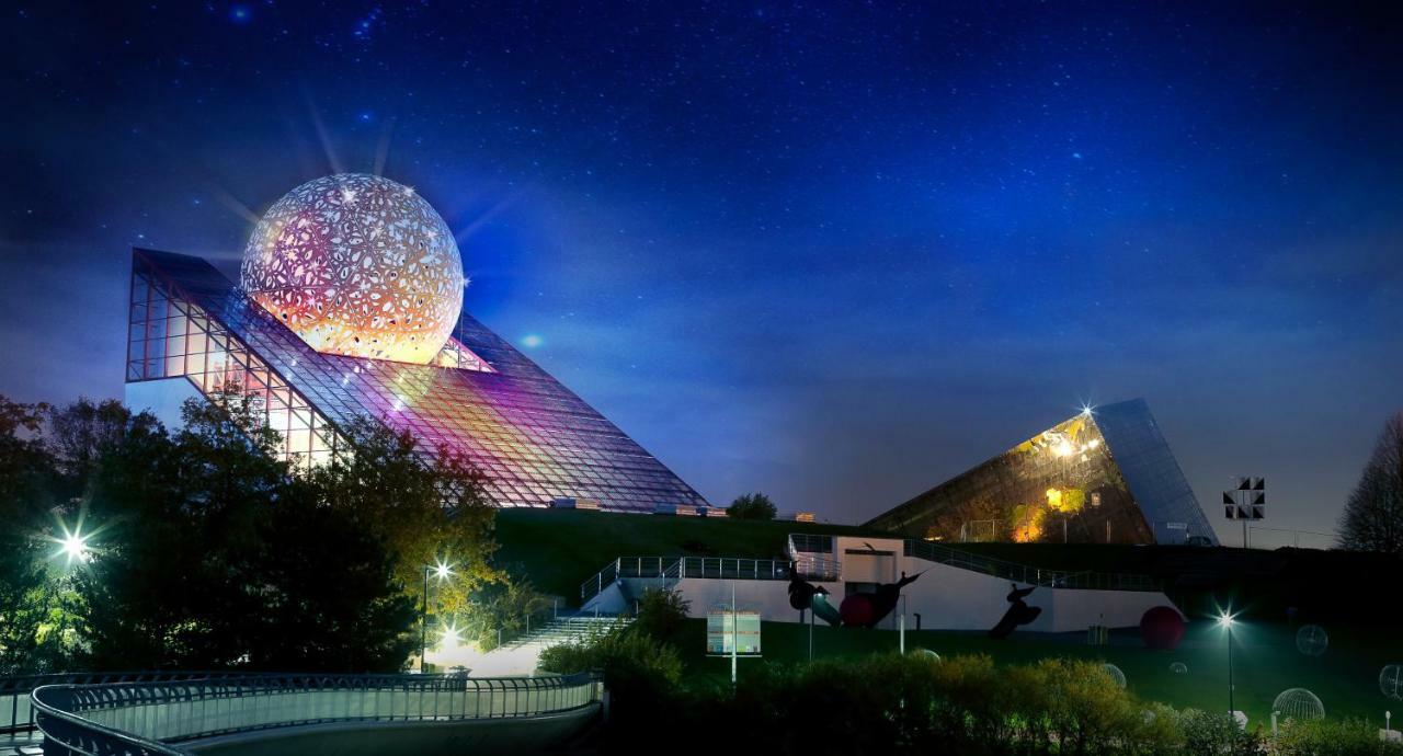 Hotel Du Futuroscope Jaunay-Clan Exteriör bild
